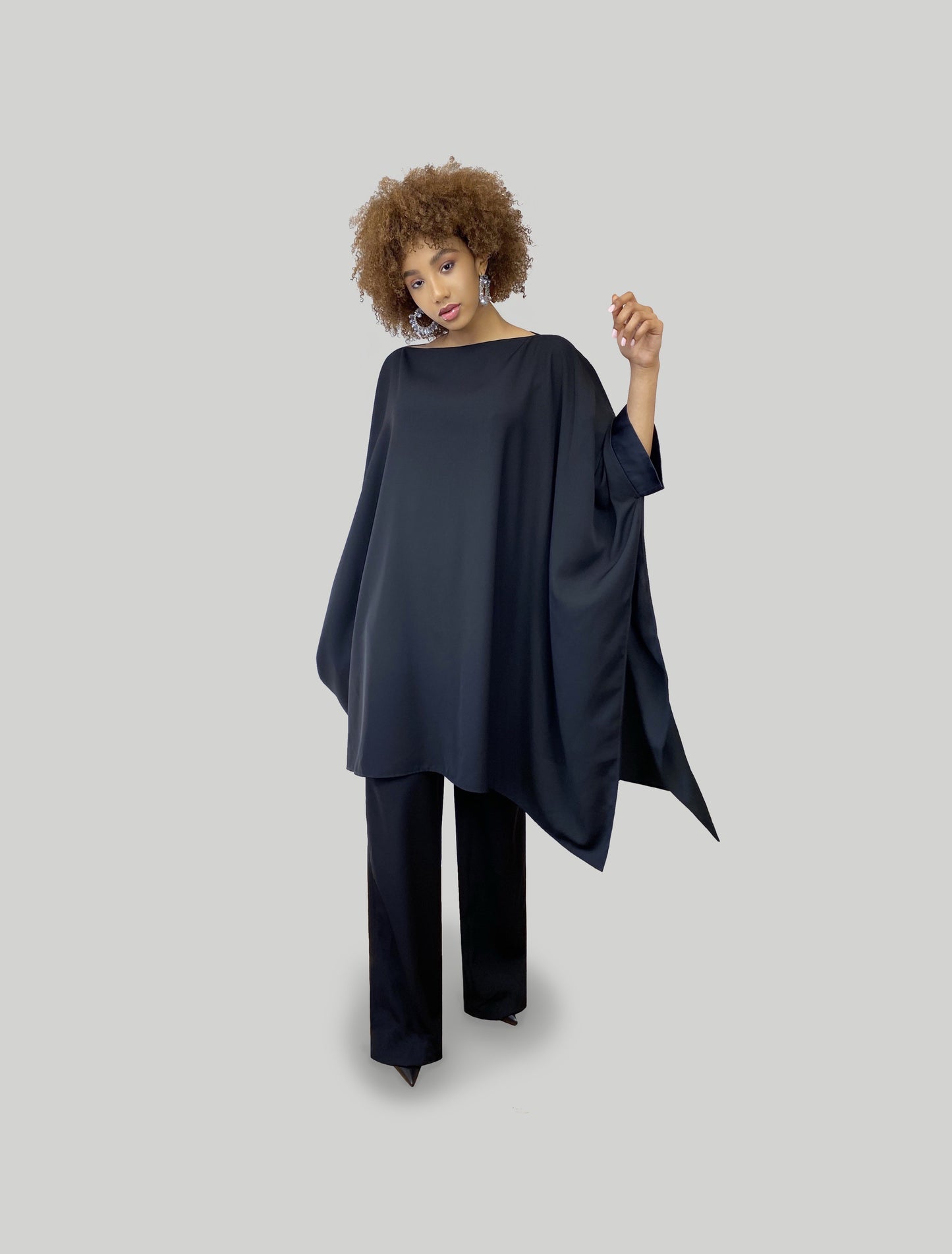 DRAP CAPE IN CREPE